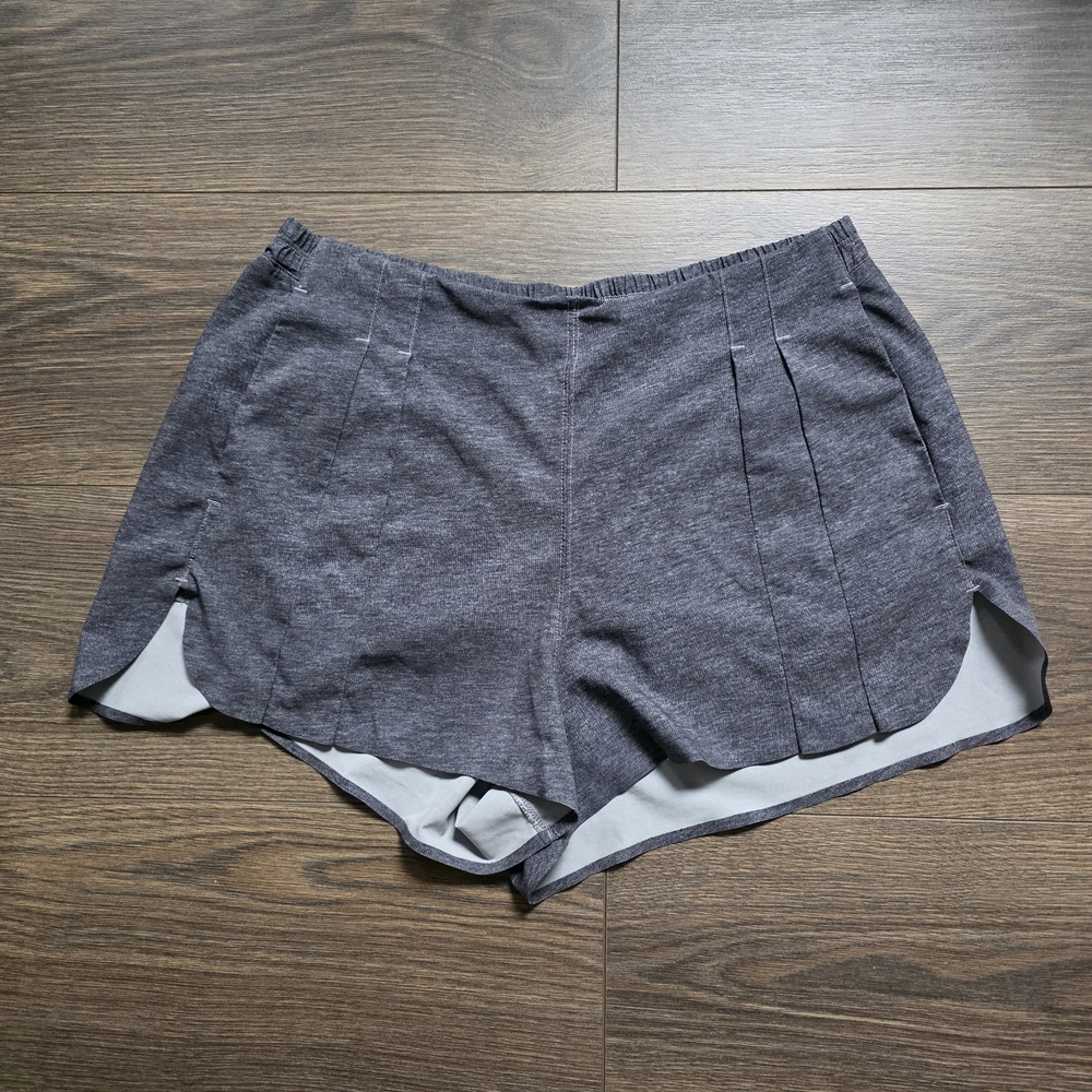 Lululemon Athletic Shorts Size6
